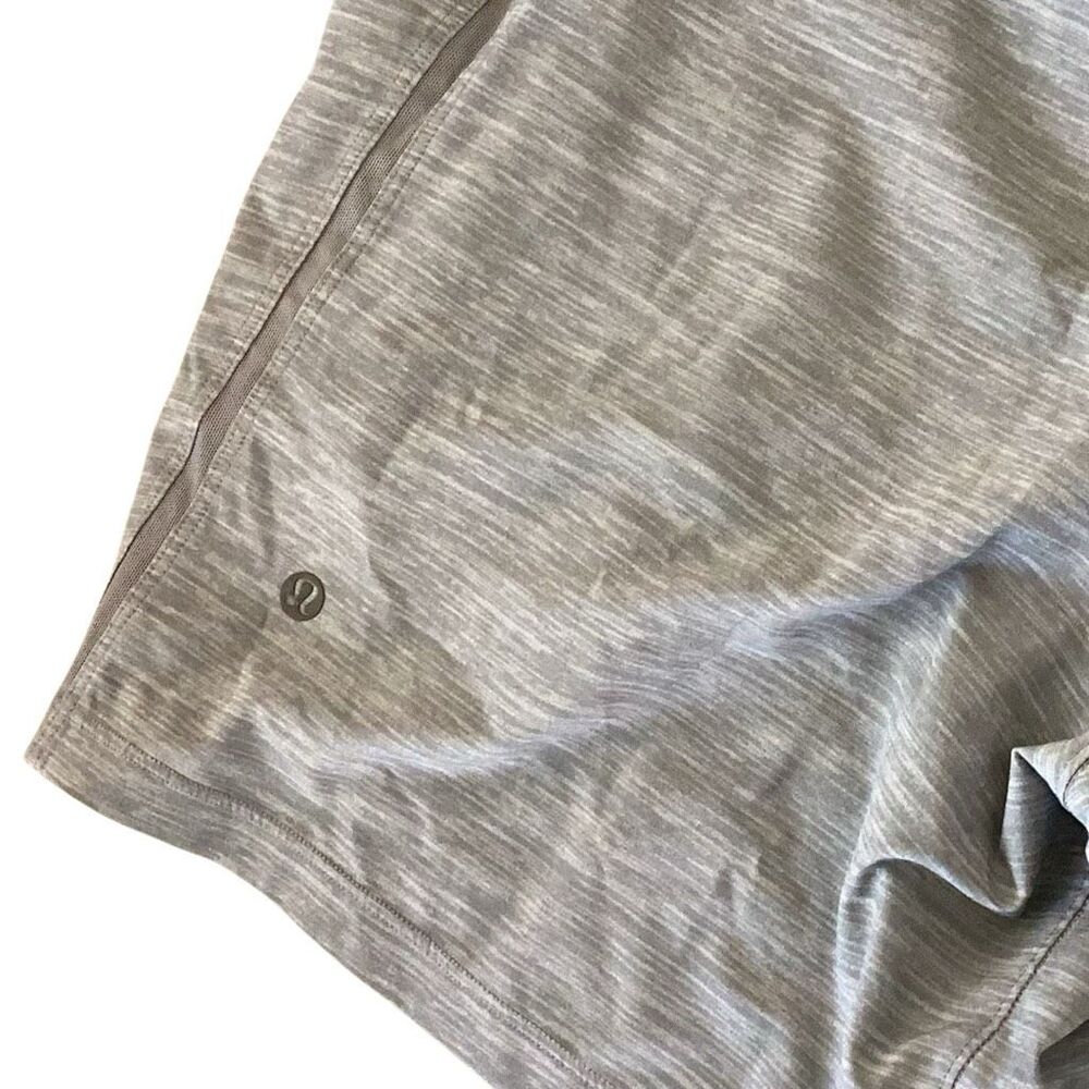 Lululemon Pace Breaker Lined Short 7” Inseam Gray Men’s Sz Small - Picture 6 of 9